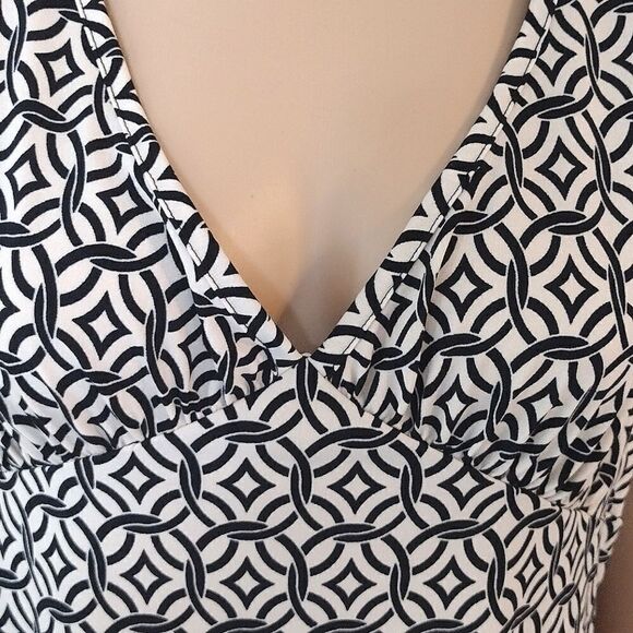 BCBG Paris Women's Size XL Chain Link Circle Diamond Print Stretchy Tank Top - Picture 4 of 9